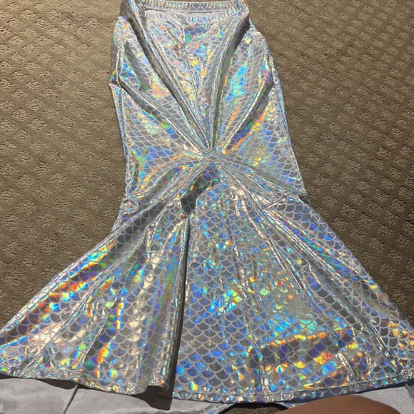 Girls Justice Mermaid 🧜♀️ silver tail swim coverup size Large like new - Picture 6 of 6